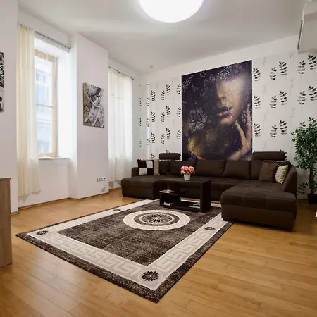 Apartament Premium By Hi5 - Vitkovics *