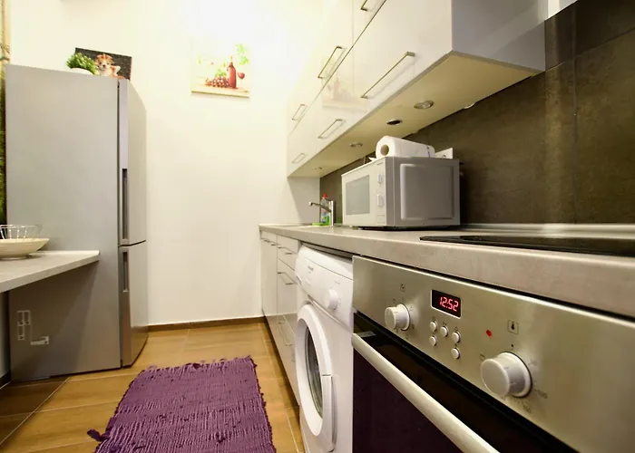 Premium By Hi5 - Vitkovics * Budapest